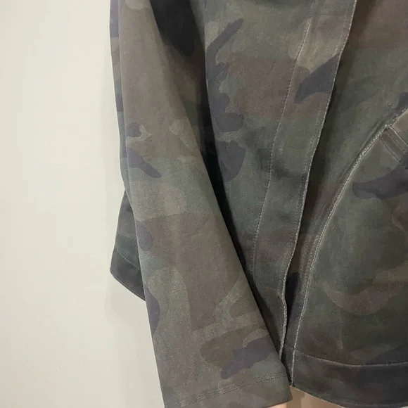 Anthropologie Marrakech Camo Sherpa Collar Moto Jacket - Picture 9 of 11